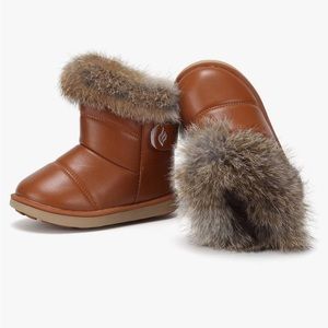 Little girl snow boots size 11